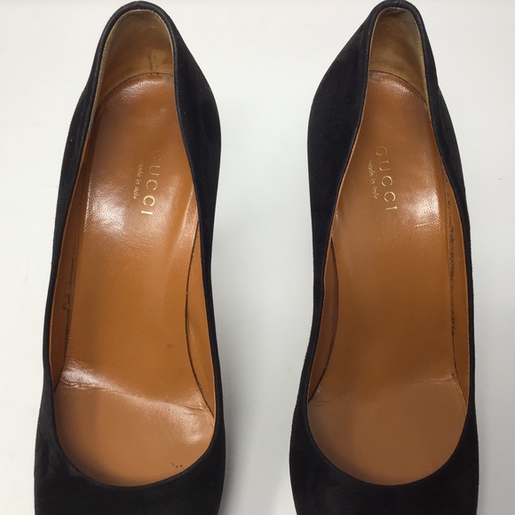 GUCCI Betty Black Platform Suede Round Toe Pumps - Picture 9 of 13